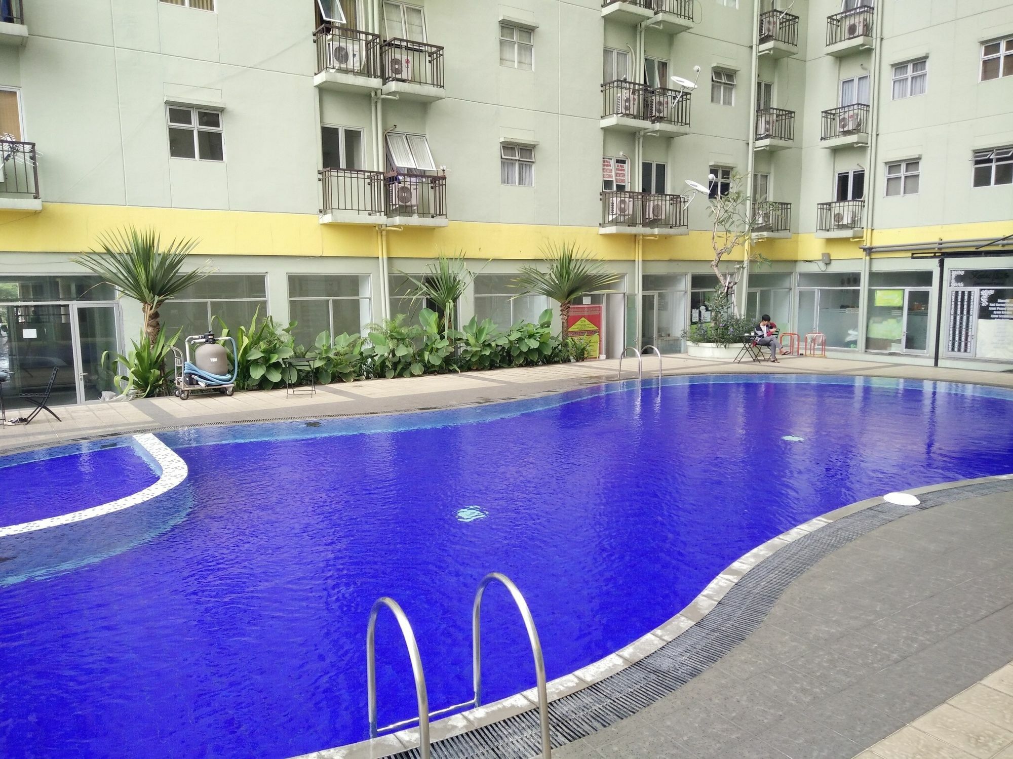 The Suites Metro Apartment - Putri Bandung Exterior foto